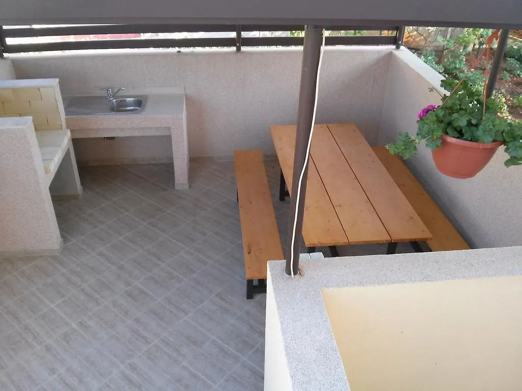Apartments Lena Pula Croatia
